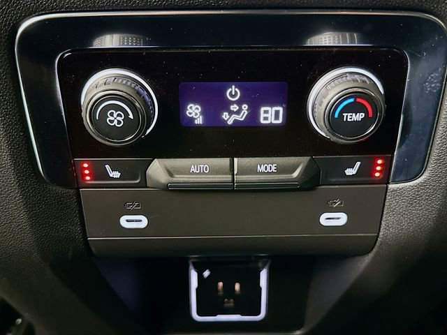 Used 2024 Chevrolet Suburban RST w/ Luxury Package image 28