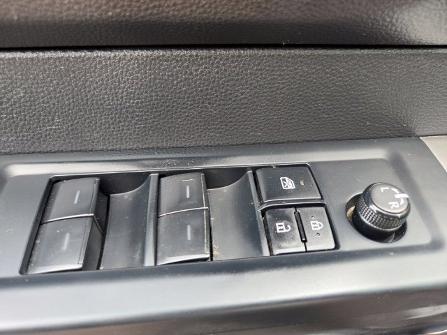 Used 2023 Toyota Tundra SR5 w/ SR5 Premium Package AWD/4WD image 37