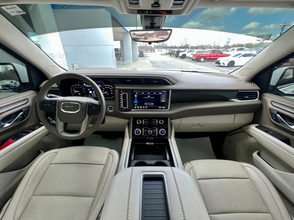 Used 2021 GMC Yukon Denali w/ Denali Ultimate Package image 2