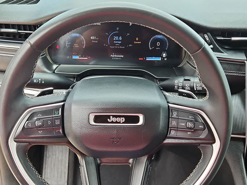 Used 2024 Jeep Grand Cherokee Laredo RWD image 19