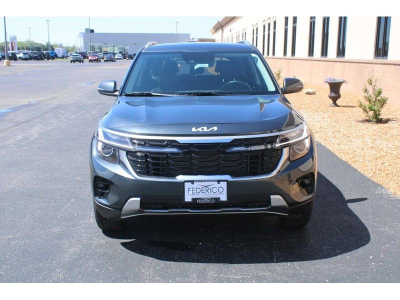 Used 2025 Kia Seltos EX AWD/4WD image 9