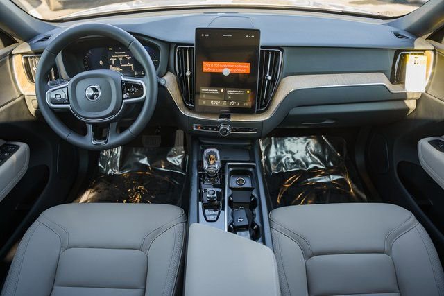 New 2026 Volvo XC60 T8 Plus image 20