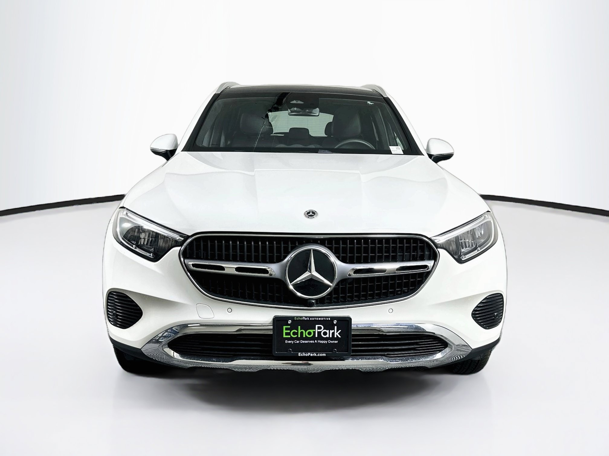 Used 2026 Mercedes-Benz GLC 300 image 2
