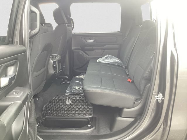 New 2026 RAM 1500 Express AWD/4WD image 14