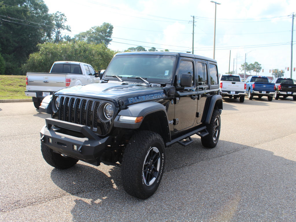 Used 2023 Jeep Wrangler Unlimited Rubicon 4xe w/ Cold Weather Group AWD/4WD image 2