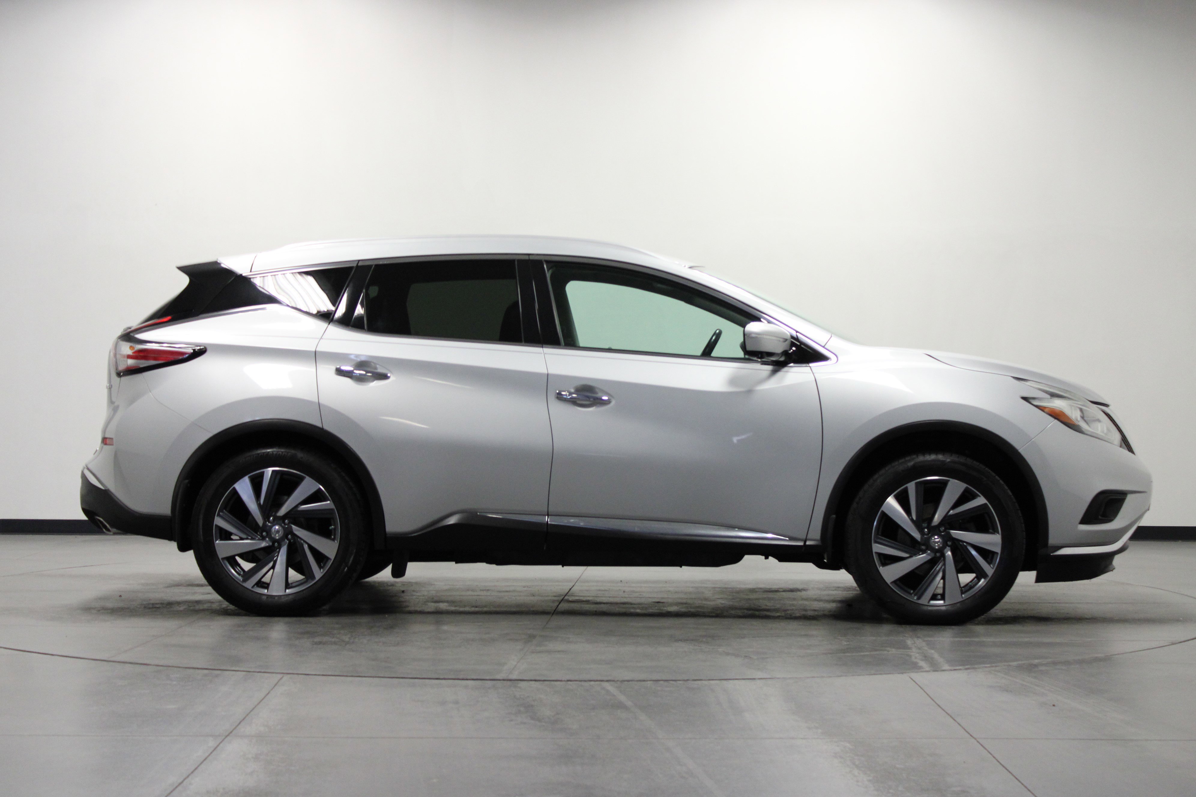 Used 2015 Nissan Murano Platinum w/ Platinum Technology Package image 3