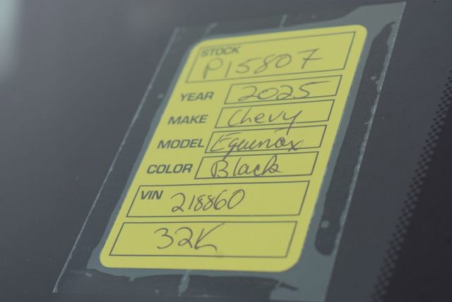 Used 2025 Chevrolet Equinox LT image 13