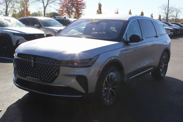 New 2026 Lincoln Nautilus Premier image 7