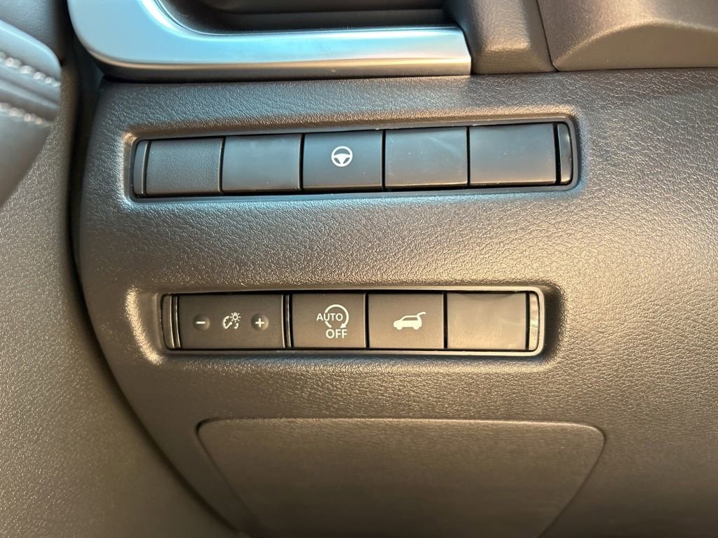 New 2026 Nissan Rogue SV image 30