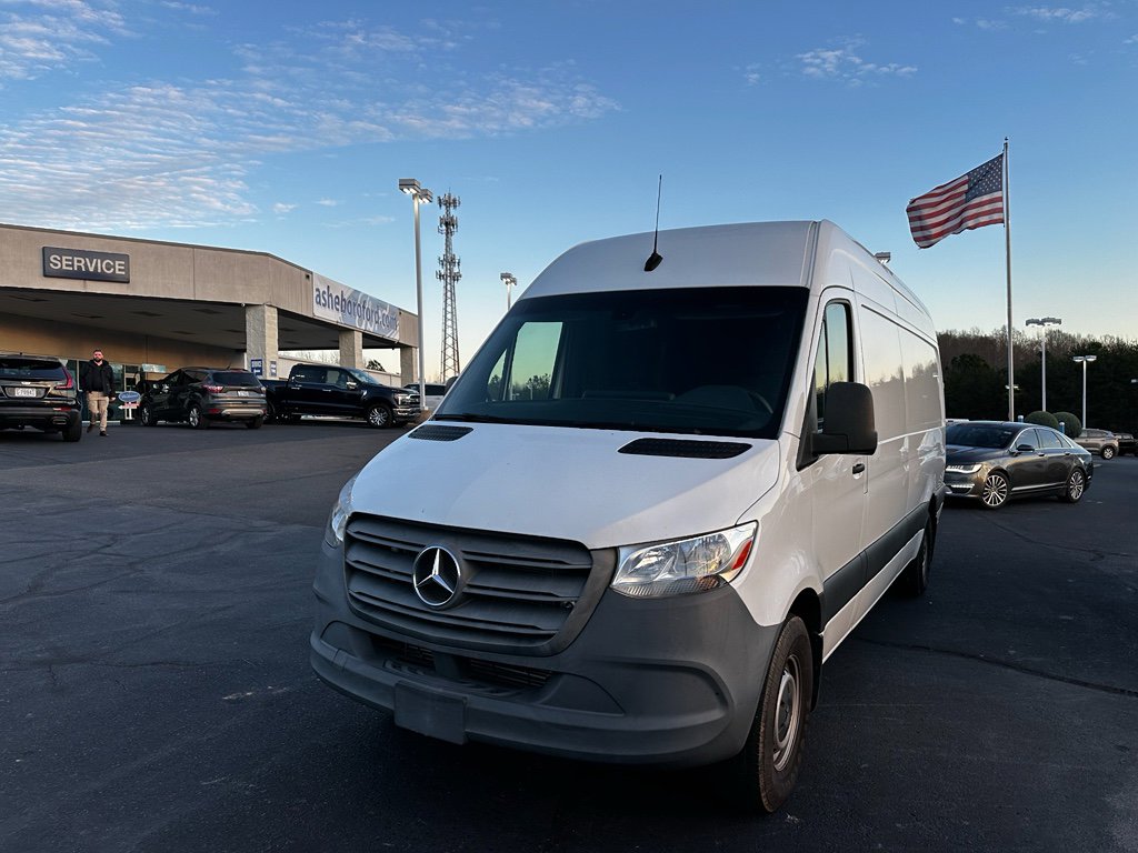 Used 2021 Mercedes-Benz Sprinter 2500 image 4
