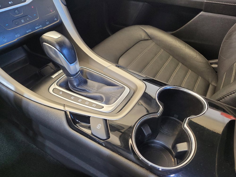 Used 2014 Ford Fusion SE w/ Equipment Group 202A FWD image 26