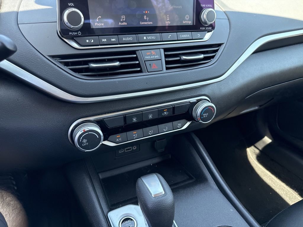 Used 2025 Nissan Altima 2.5 S image 20