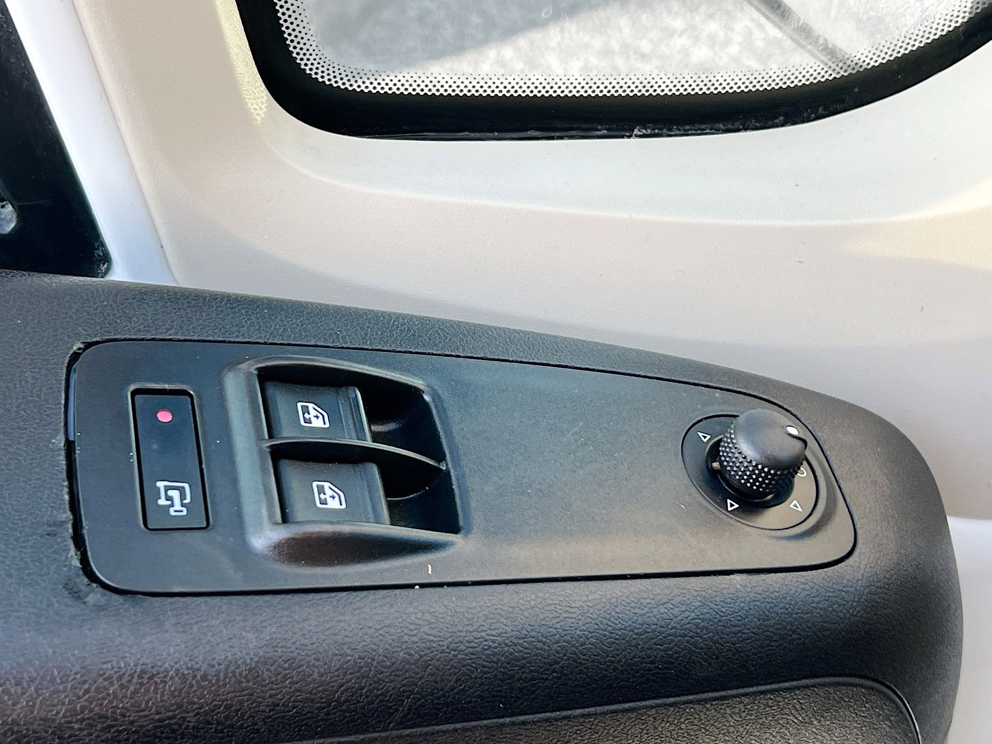 Used 2022 RAM ProMaster 2500 w/ Convenience Group image 15