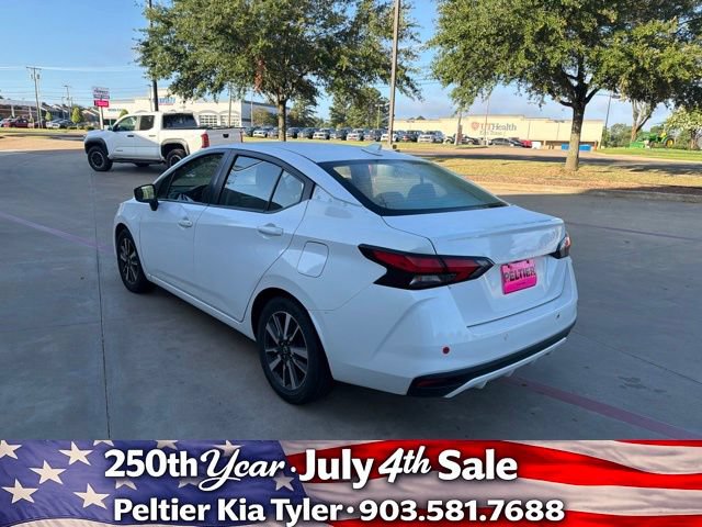 Used 2022 Nissan Versa SV FWD image 7