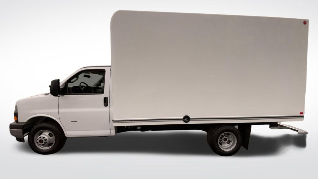 New 2025 GMC Savana 3500 w/ Power Convenience Package image 6