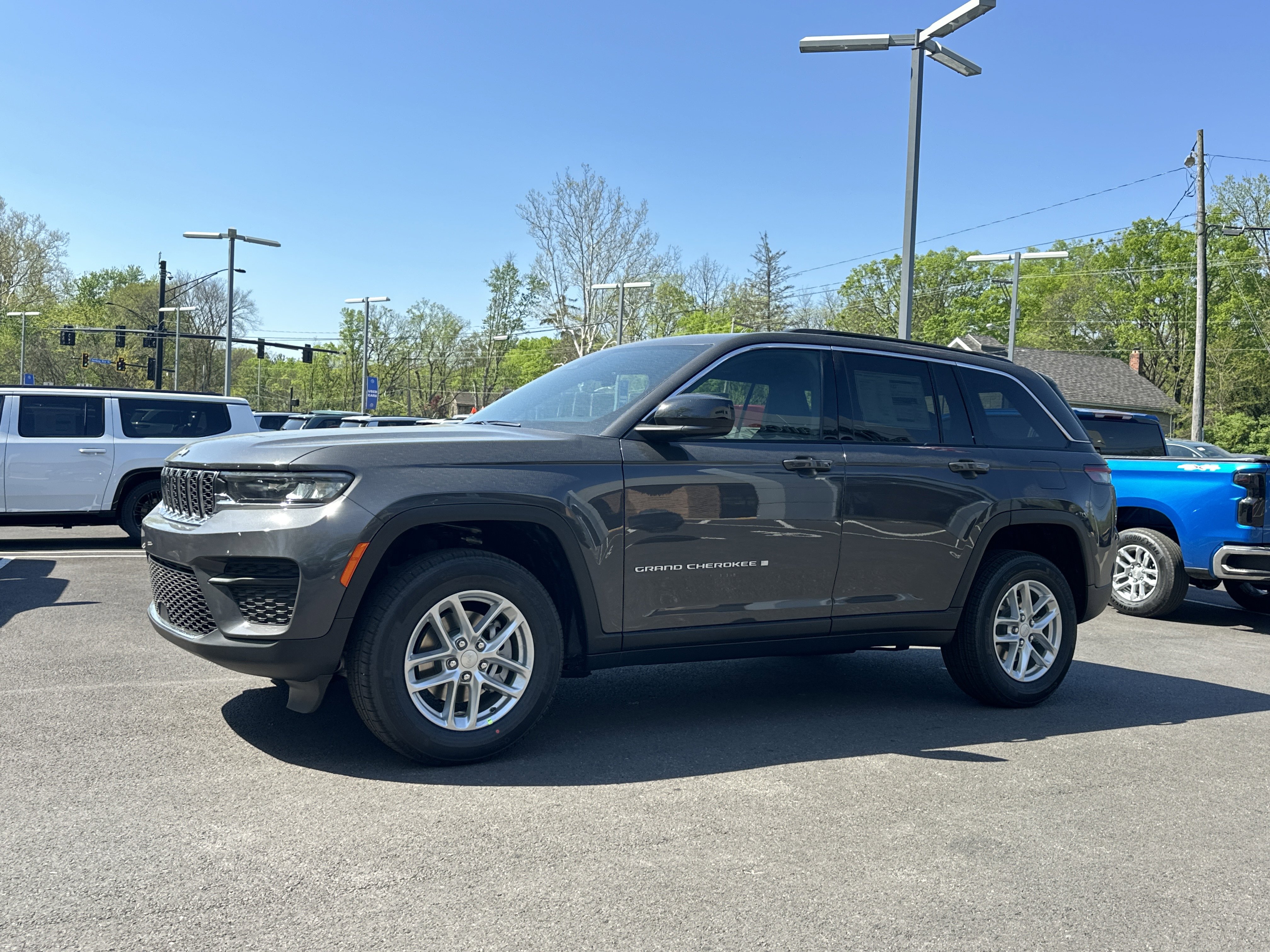New 2026 Jeep Grand Cherokee Laredo AWD/4WD image 23