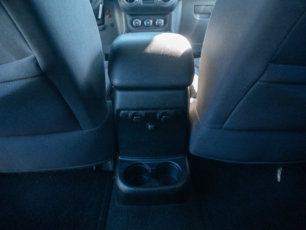 Used 2018 Jeep Wrangler Unlimited Sport w/ LED Lighting Group AWD/4WD image 20