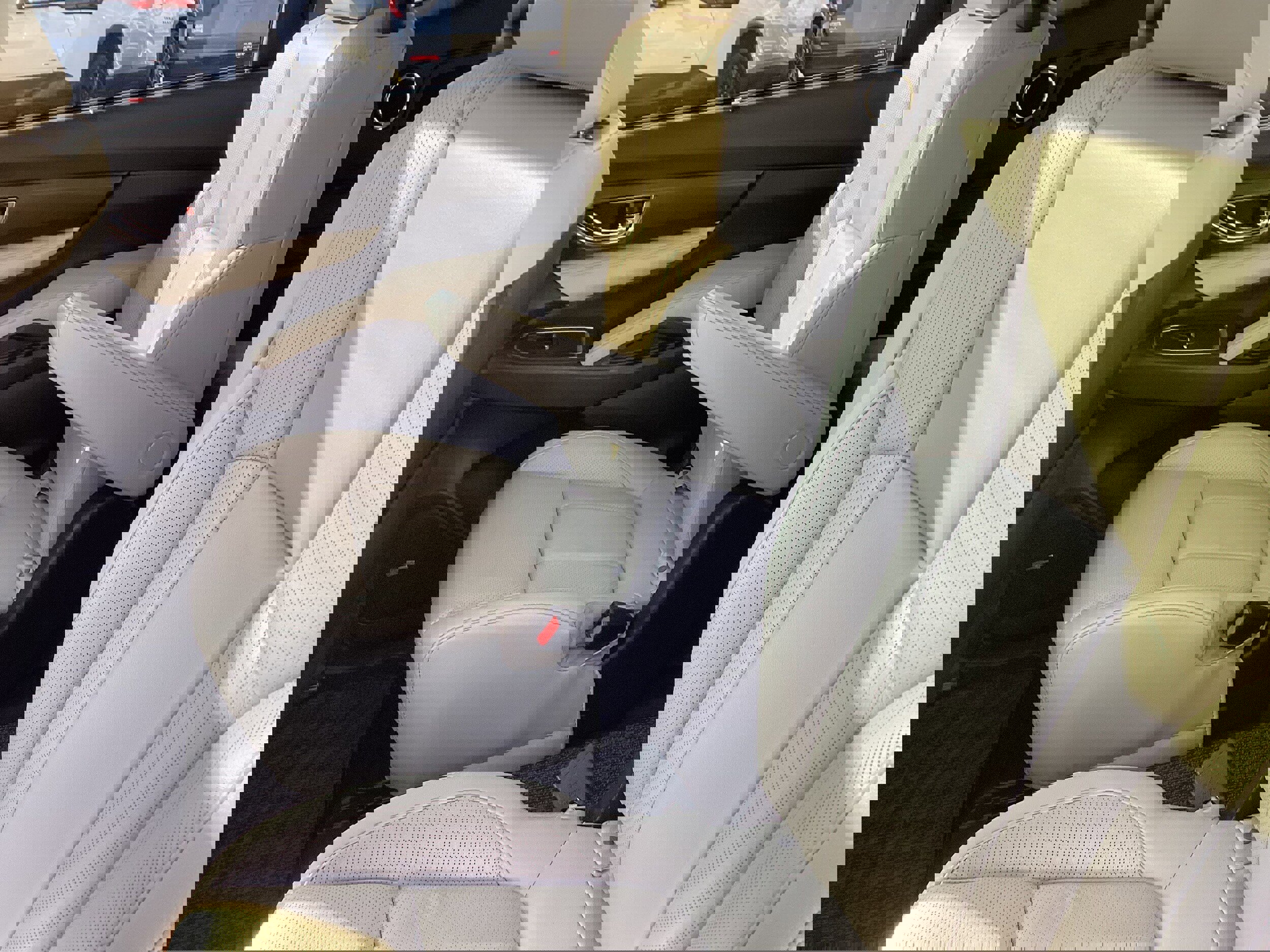 Used 2022 Subaru Ascent Limited w/ Technology Package image 13