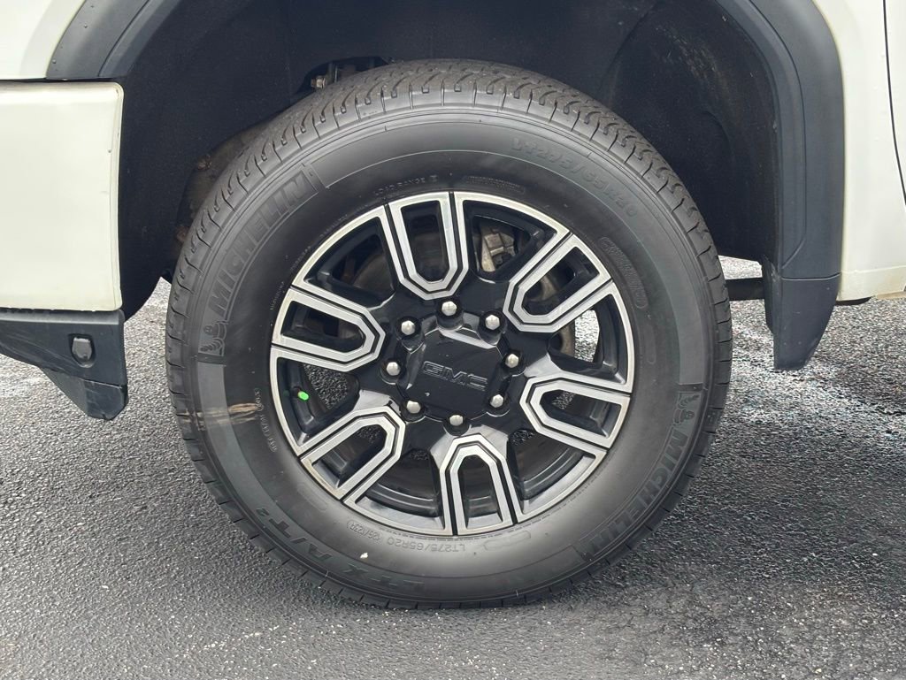 Used 2020 GMC Sierra 2500 AT4 w/ AT4 Premium Package image 9