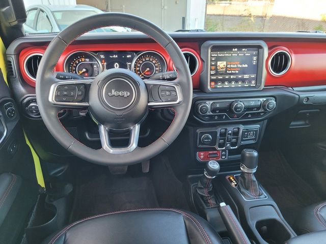Used 2023 Jeep Gladiator Rubicon w/ Trailer Tow Package AWD/4WD image 19