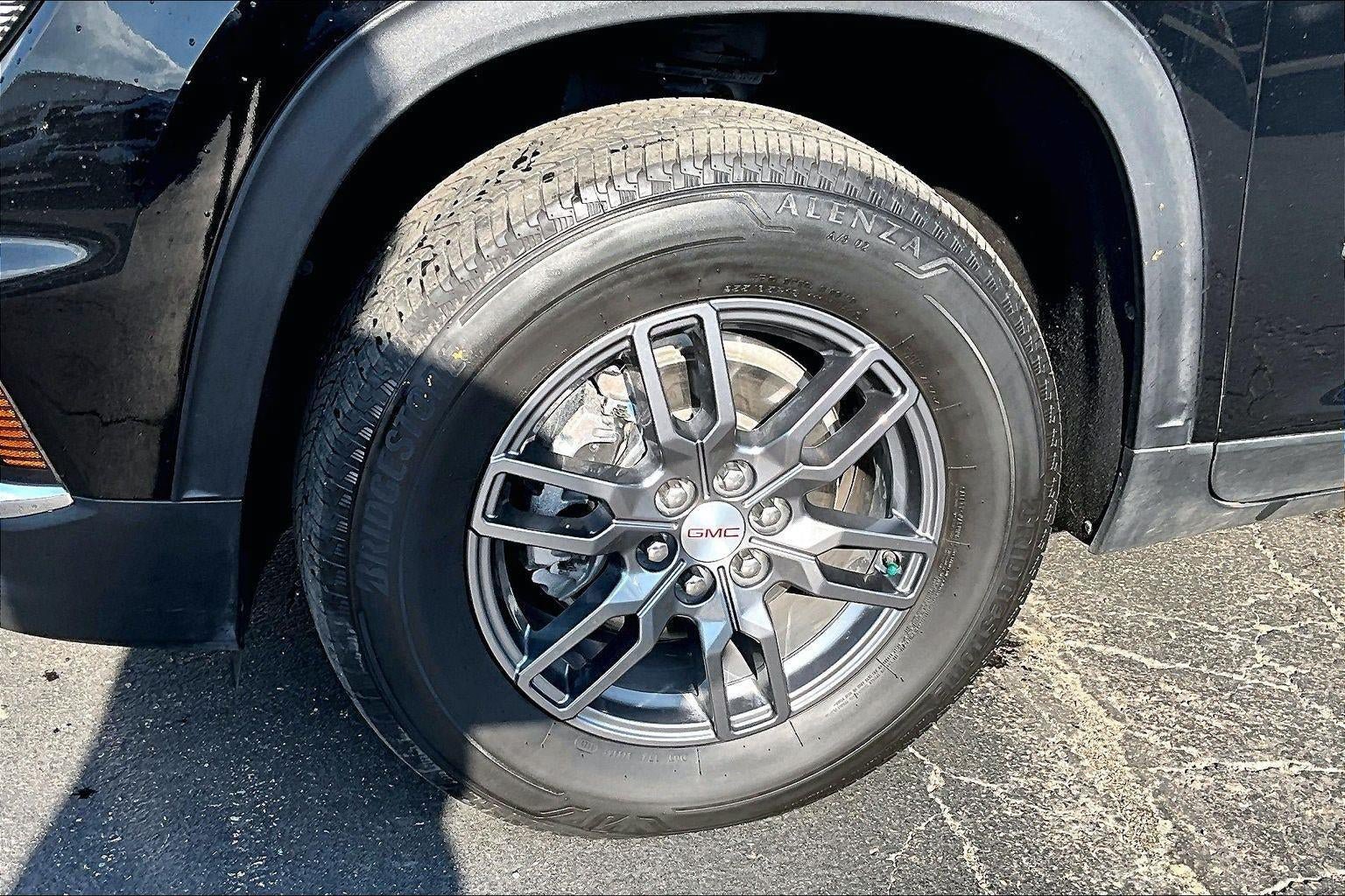 Used 2025 GMC Acadia Elevation AWD/4WD image 9