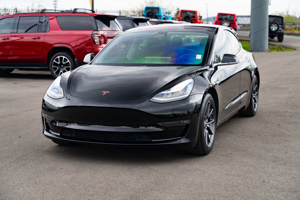 Used 2018 Tesla Model 3 Mid Range image 4