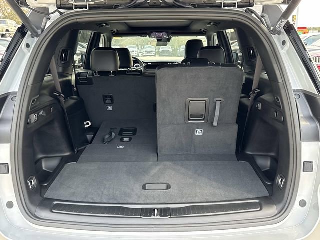 New 2025 Jeep Grand Cherokee L Limited w/ Black Appearance Package RWD image 8