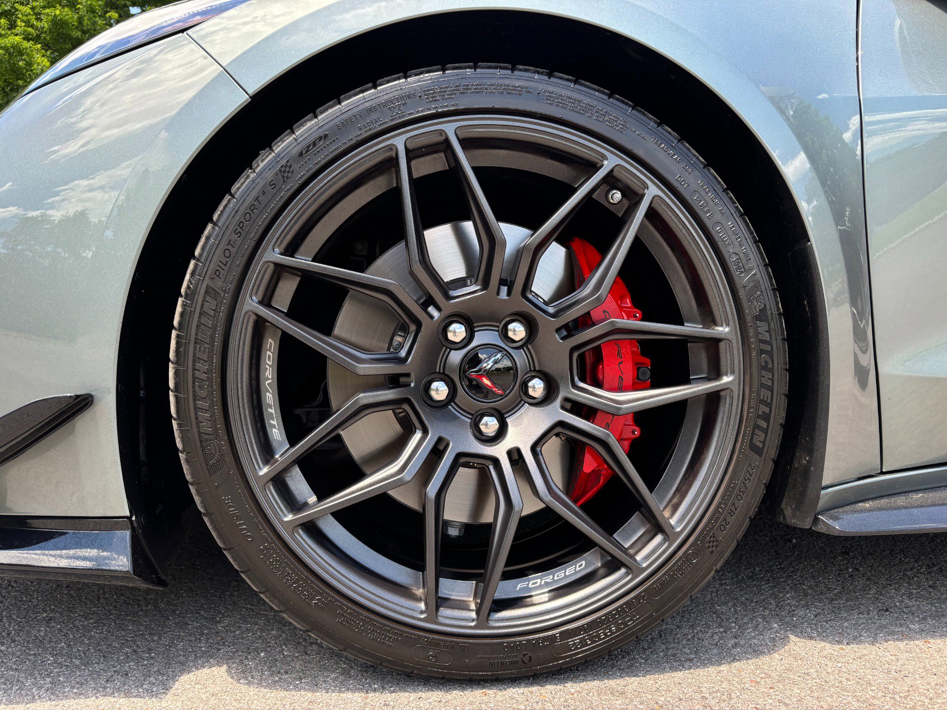 Used 2024 Chevrolet Corvette Z06 RWD image 47
