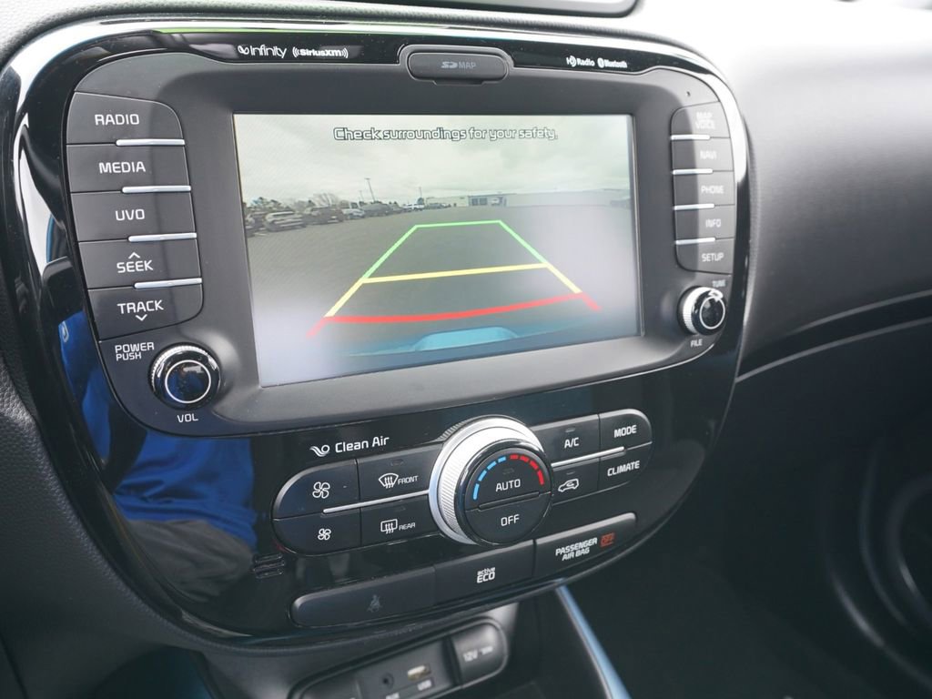 Used 2015 Kia Soul + w/ Audio Package image 23