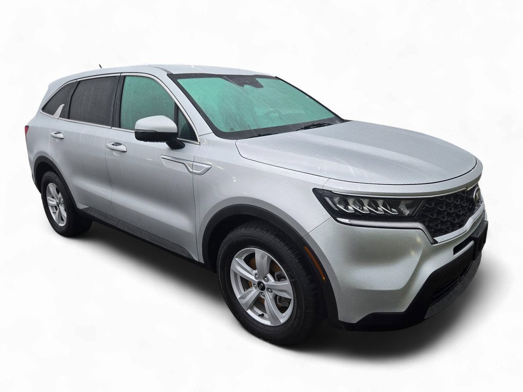 Used 2021 Kia Sorento LX image 2
