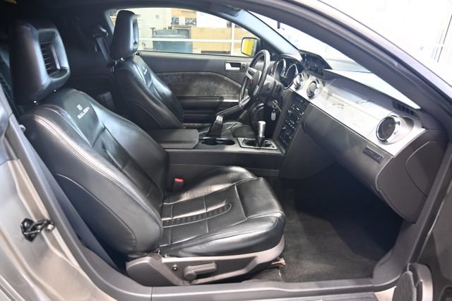 Used 2005 Ford Mustang GT Premium RWD image 12