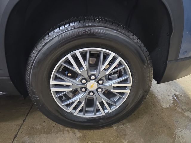 Used 2024 Chevrolet Traverse LT w/ Enhanced Driving Package image 37