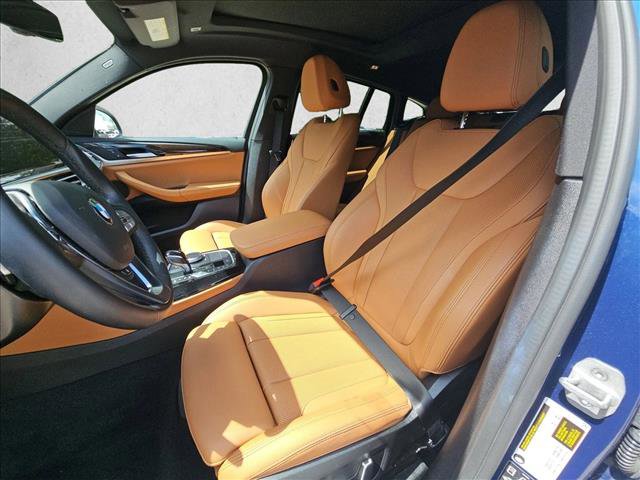 Used 2025 BMW X4 xDrive30i image 16