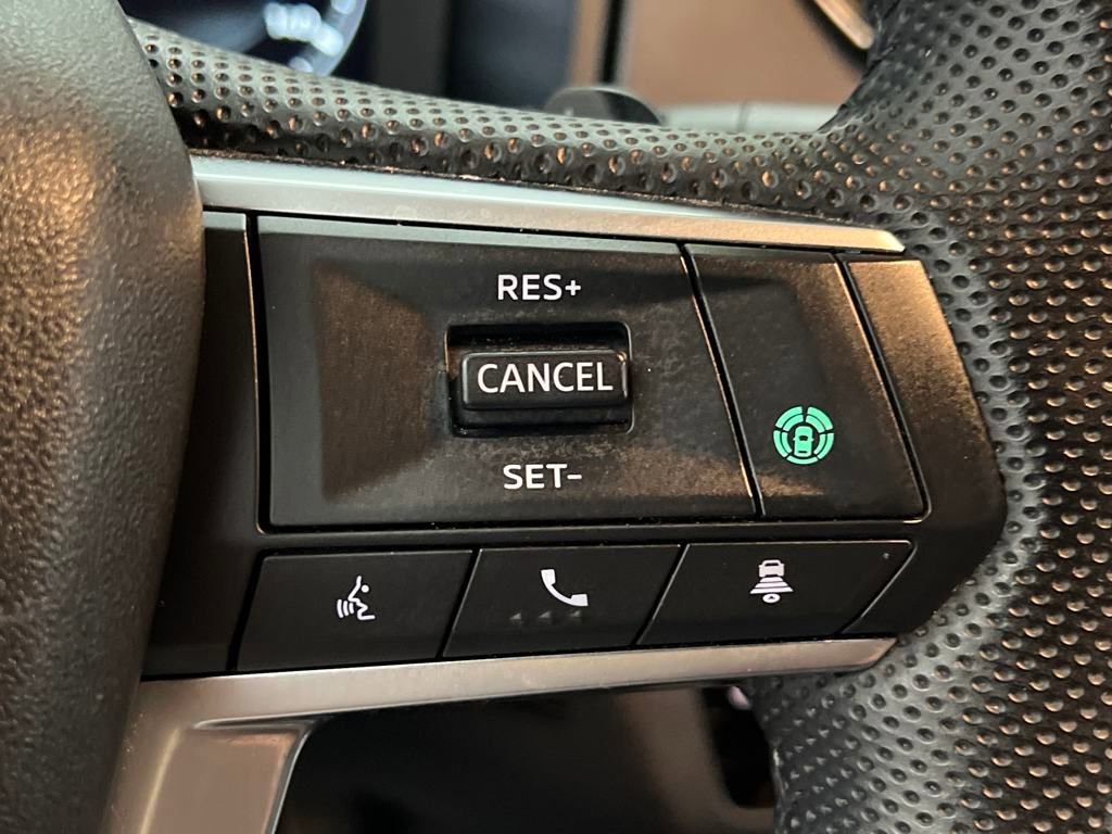 Used 2023 Mitsubishi Outlander SE image 46