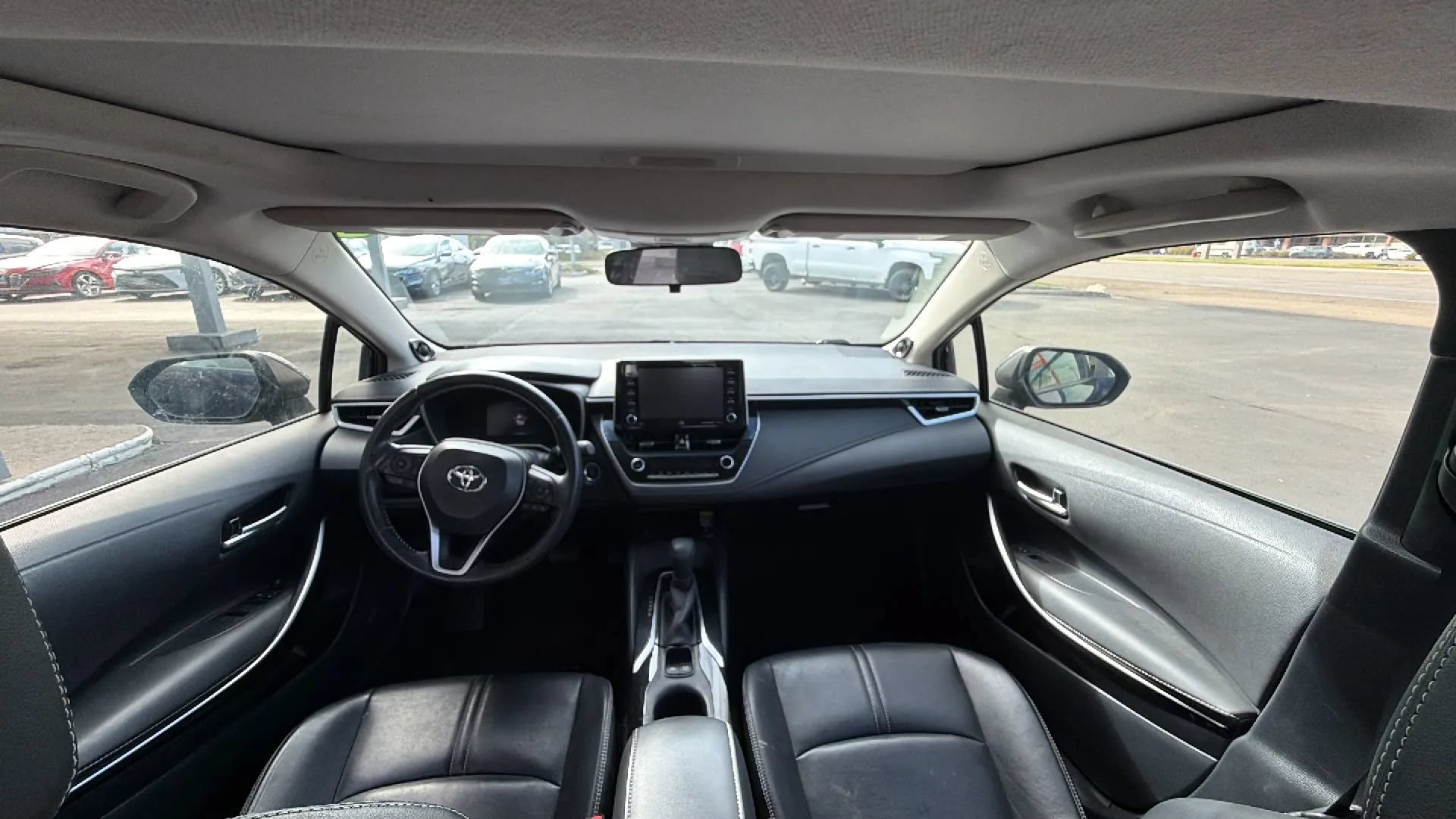 Used 2021 Toyota Corolla XLE w/ Carpet Mat Package (TMS) FWD image 21