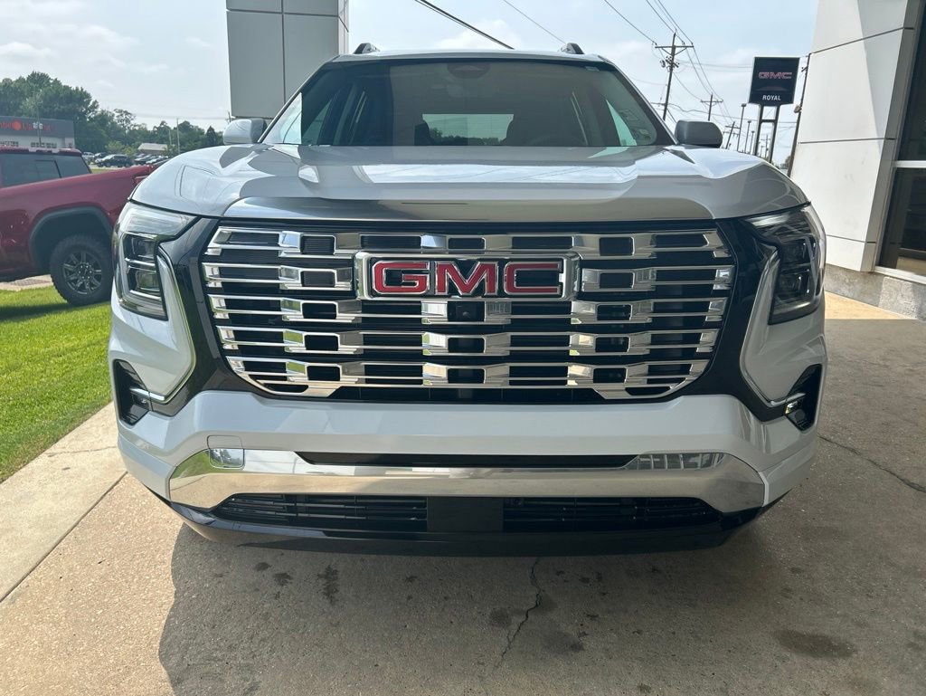 Used 2026 GMC Terrain Denali w/ LPO, Floor Liner Package AWD/4WD image 3