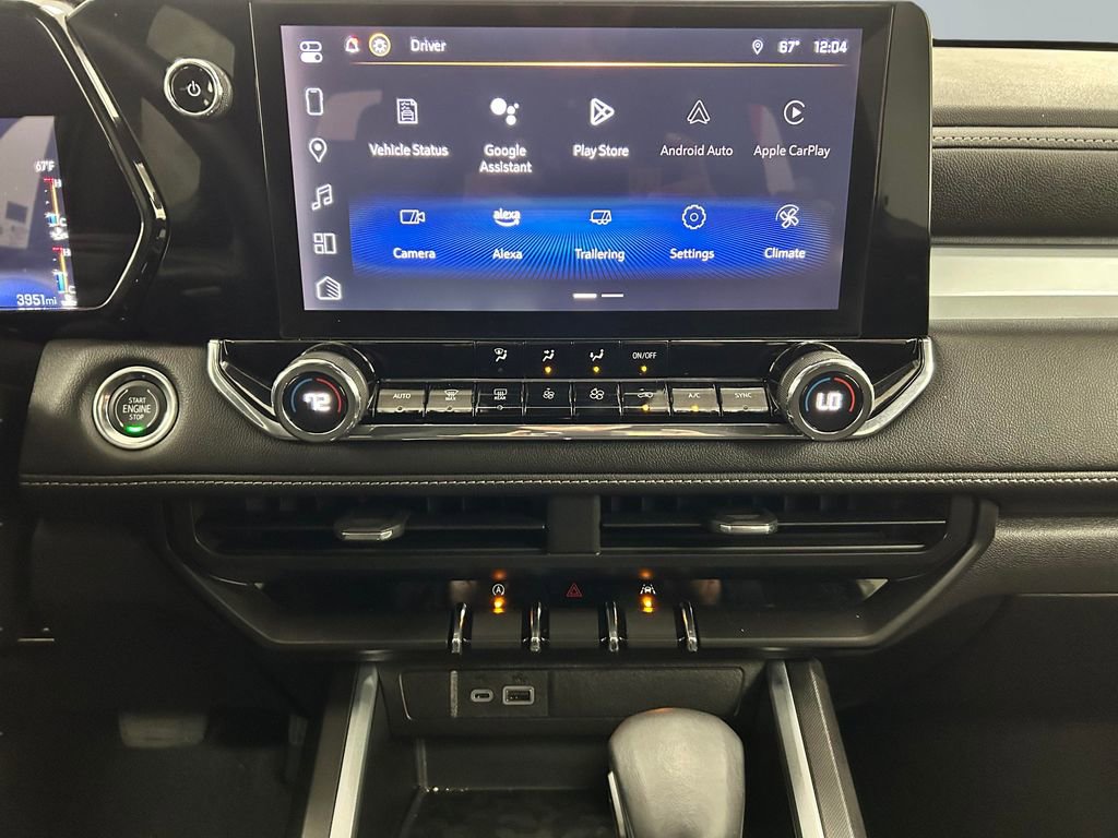 Used 2023 Chevrolet Colorado LT w/ LT Convenience Package image 15