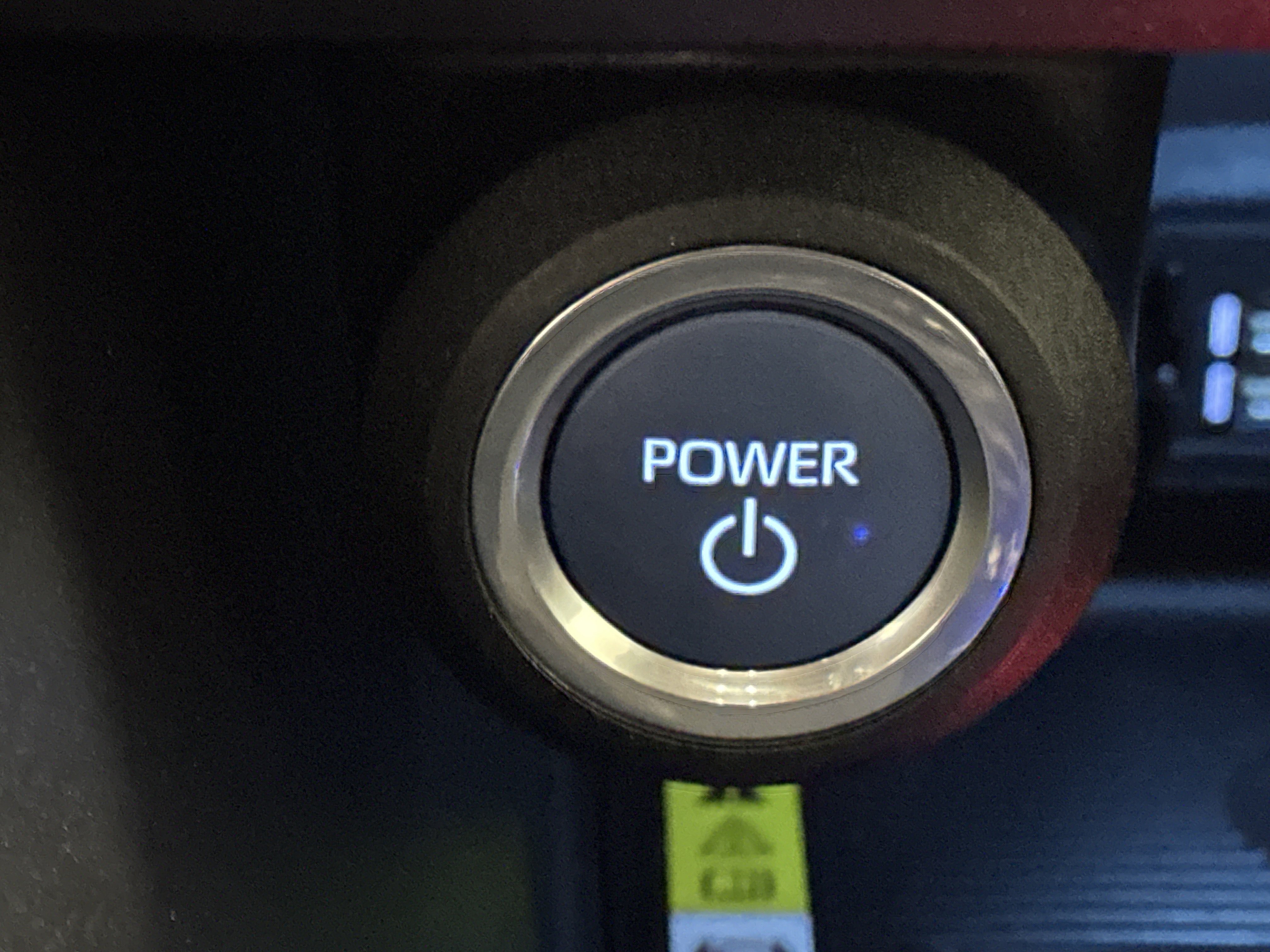 Used 2022 Toyota Venza LE image 29