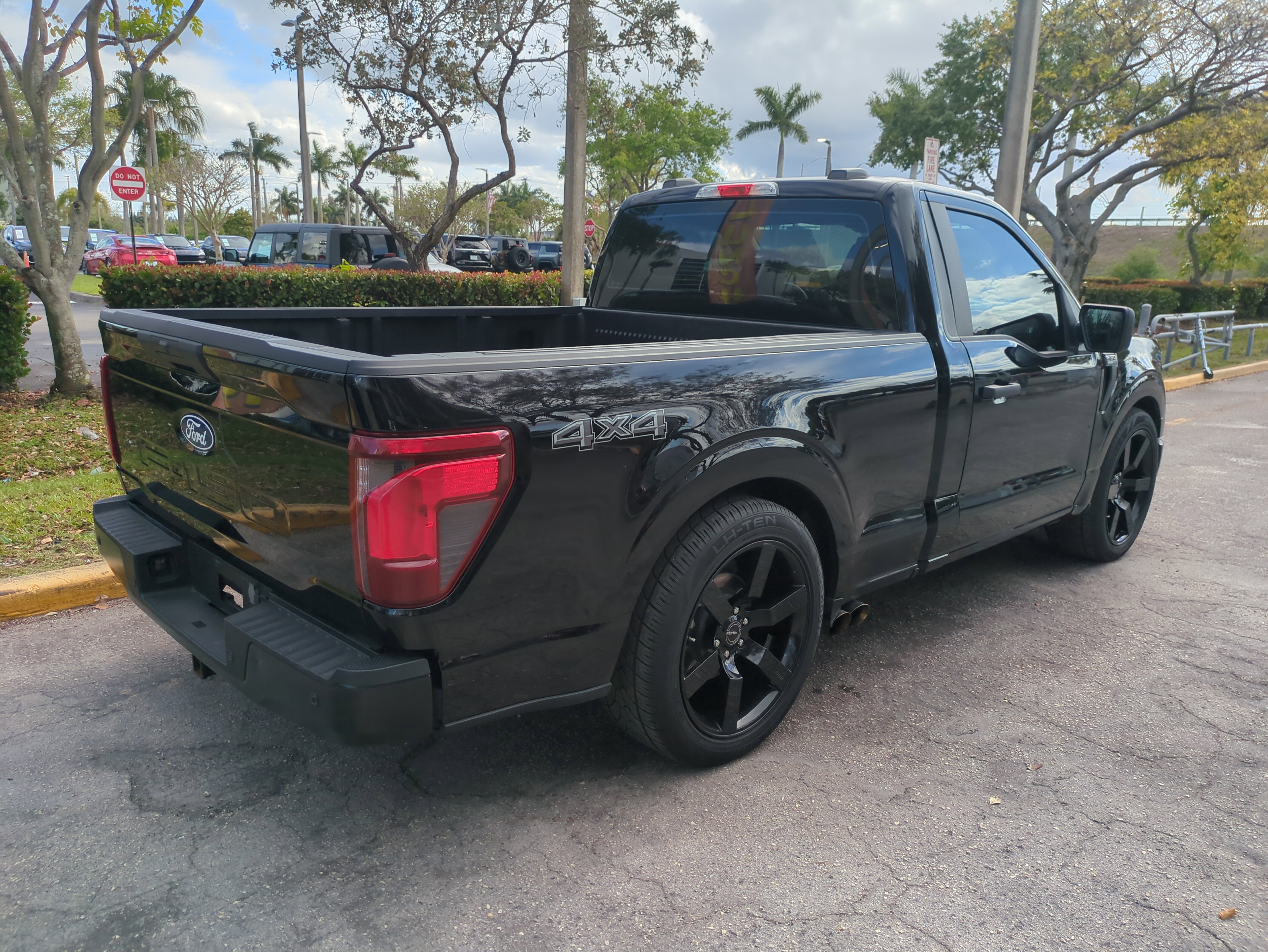 Used 2024 Ford F150 XL image 5