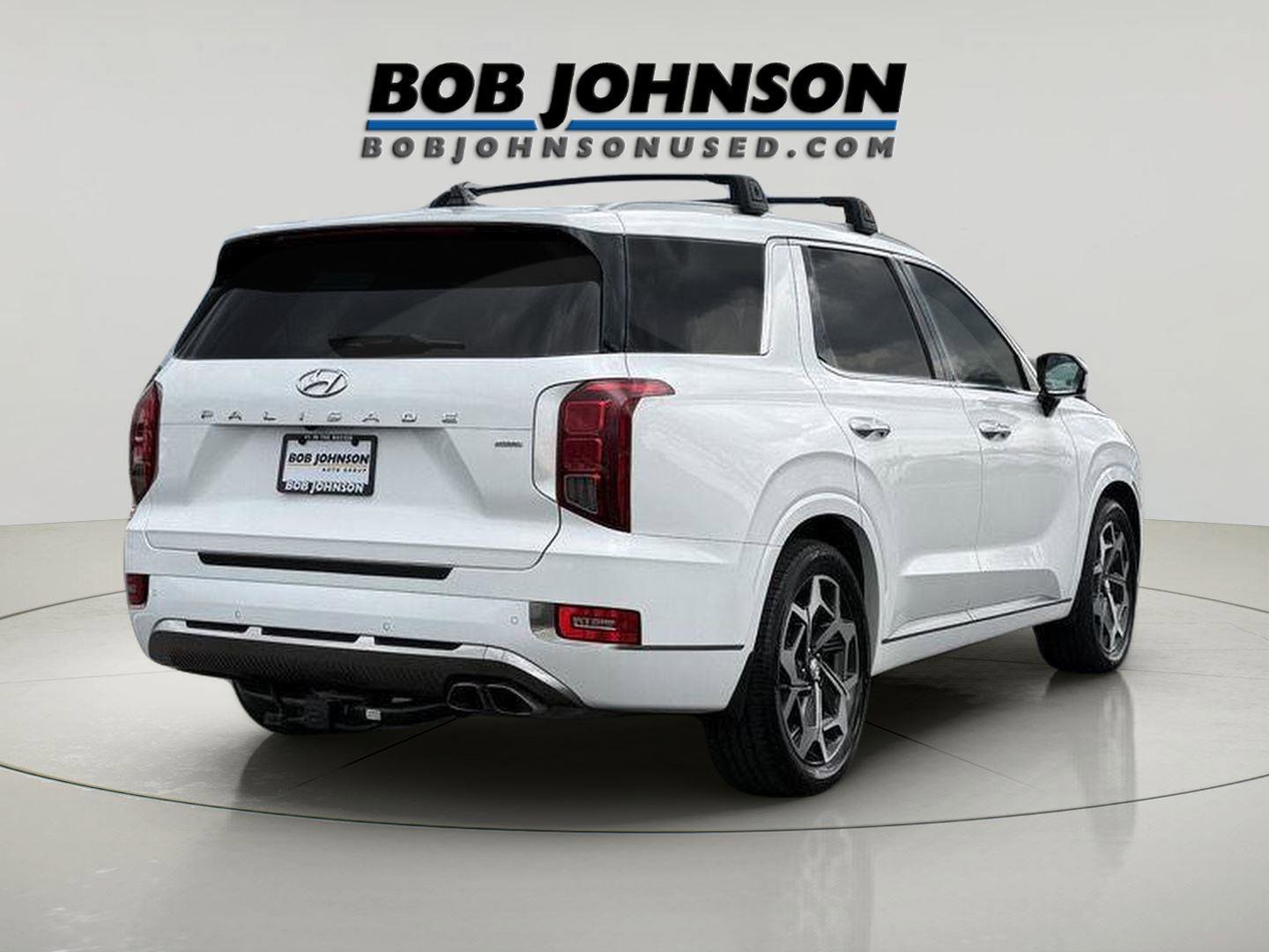 Used 2022 Hyundai Palisade Calligraphy image 2