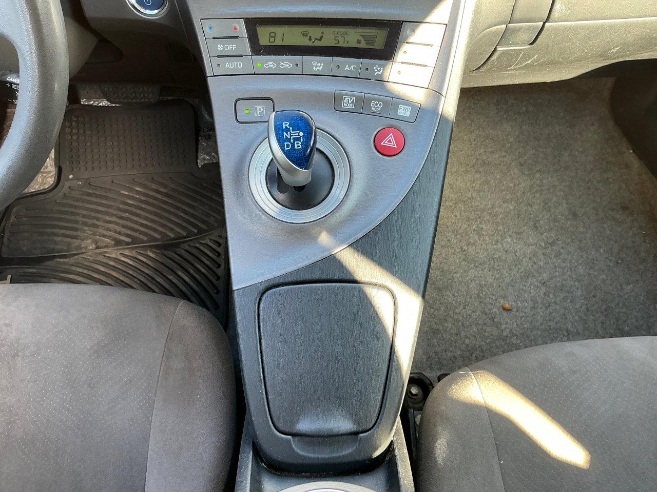 Used 2014 Toyota Prius Three image 19