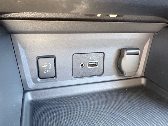 Used 2025 Nissan Sentra S FWD image 18
