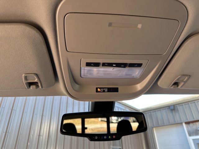 Used 2022 GMC Canyon AT4 image 19