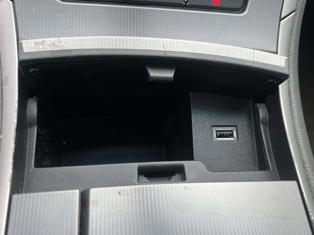 Used 2020 Lincoln MKZ w/ Convenience Package FWD image 29