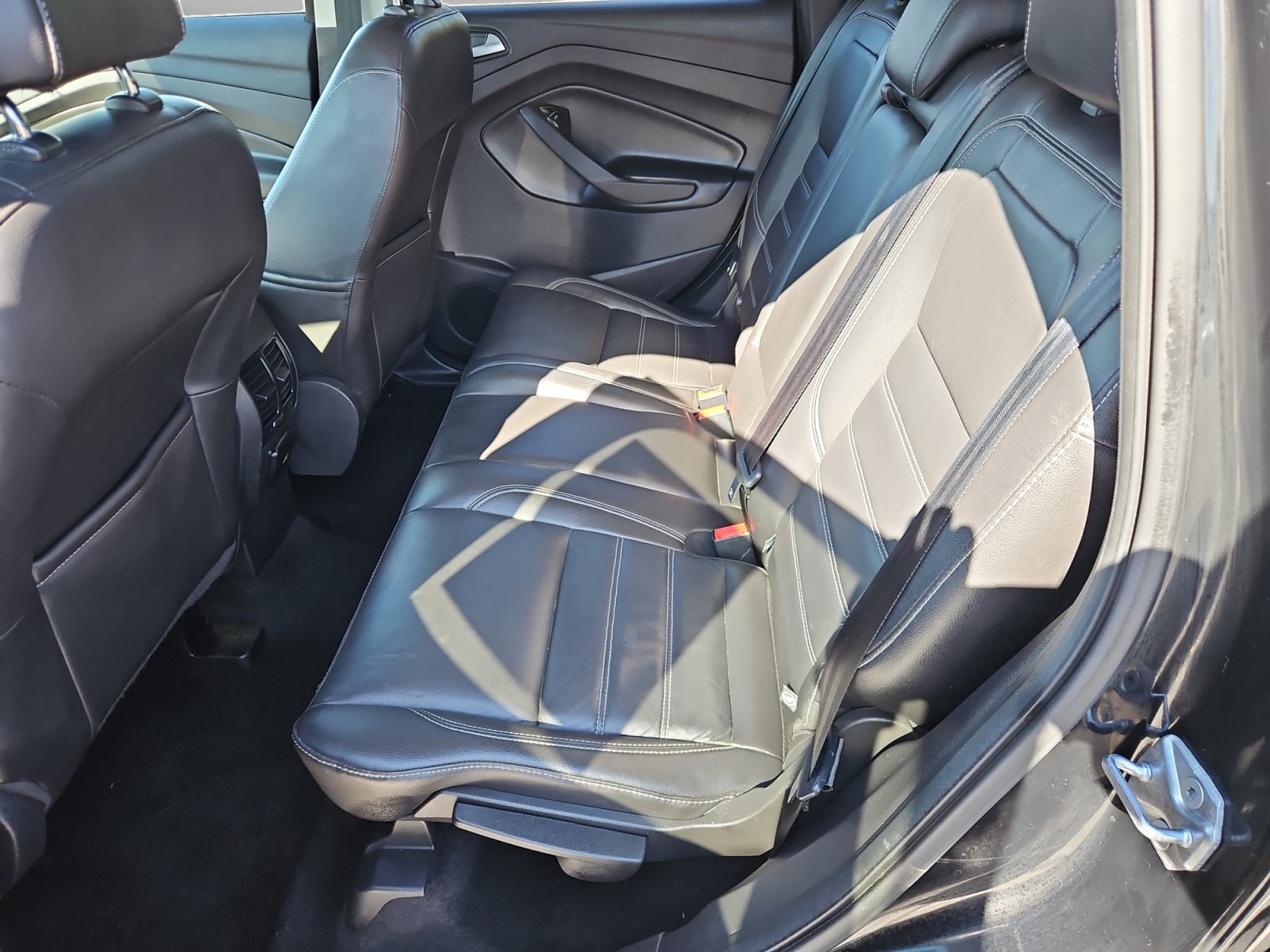 Used 2017 Ford Escape Titanium w/ Equipment Group 301A AWD/4WD image 12
