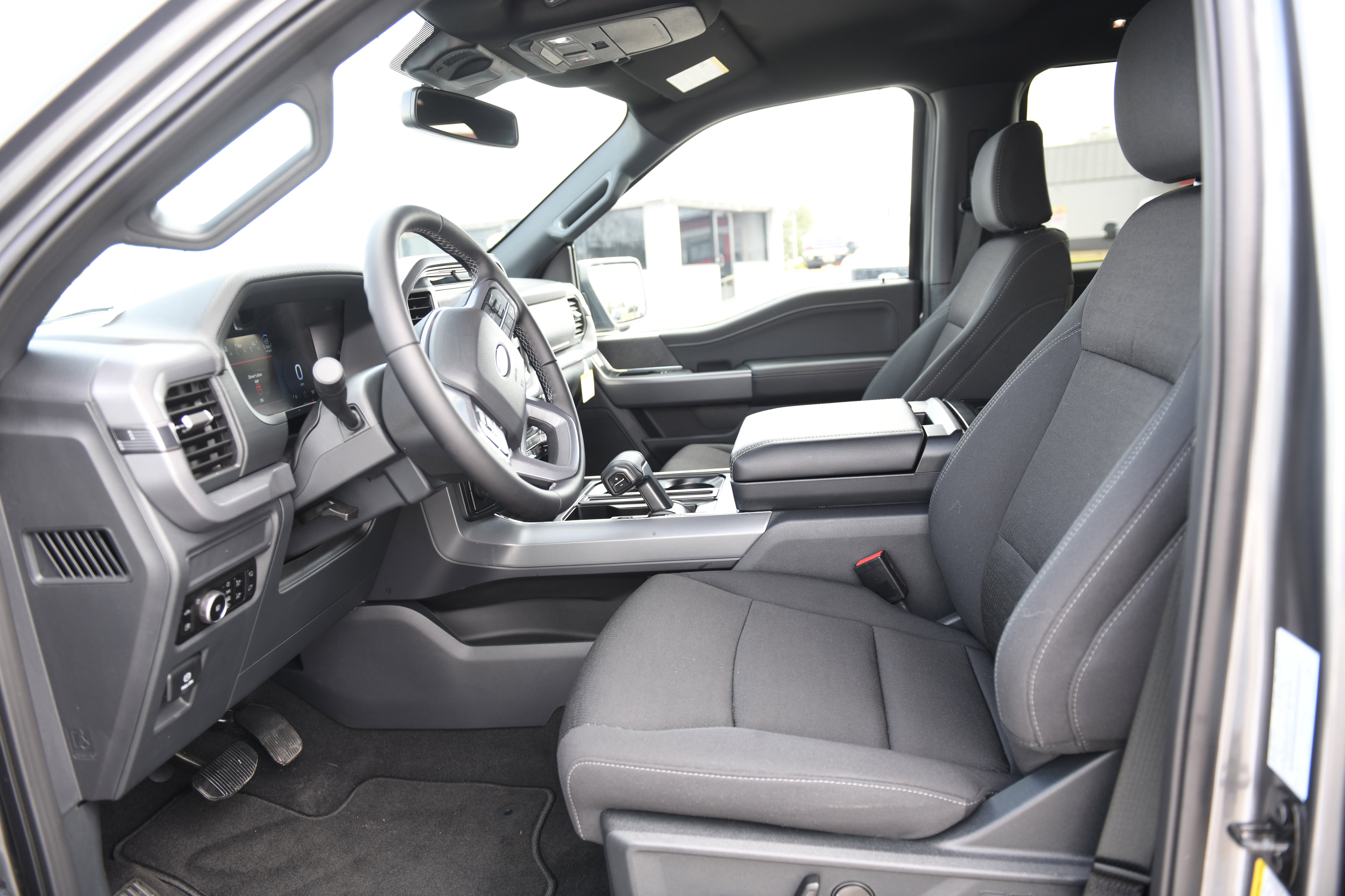 Used 2025 Ford F150 XLT w/ Equipment Group 302A MID image 18