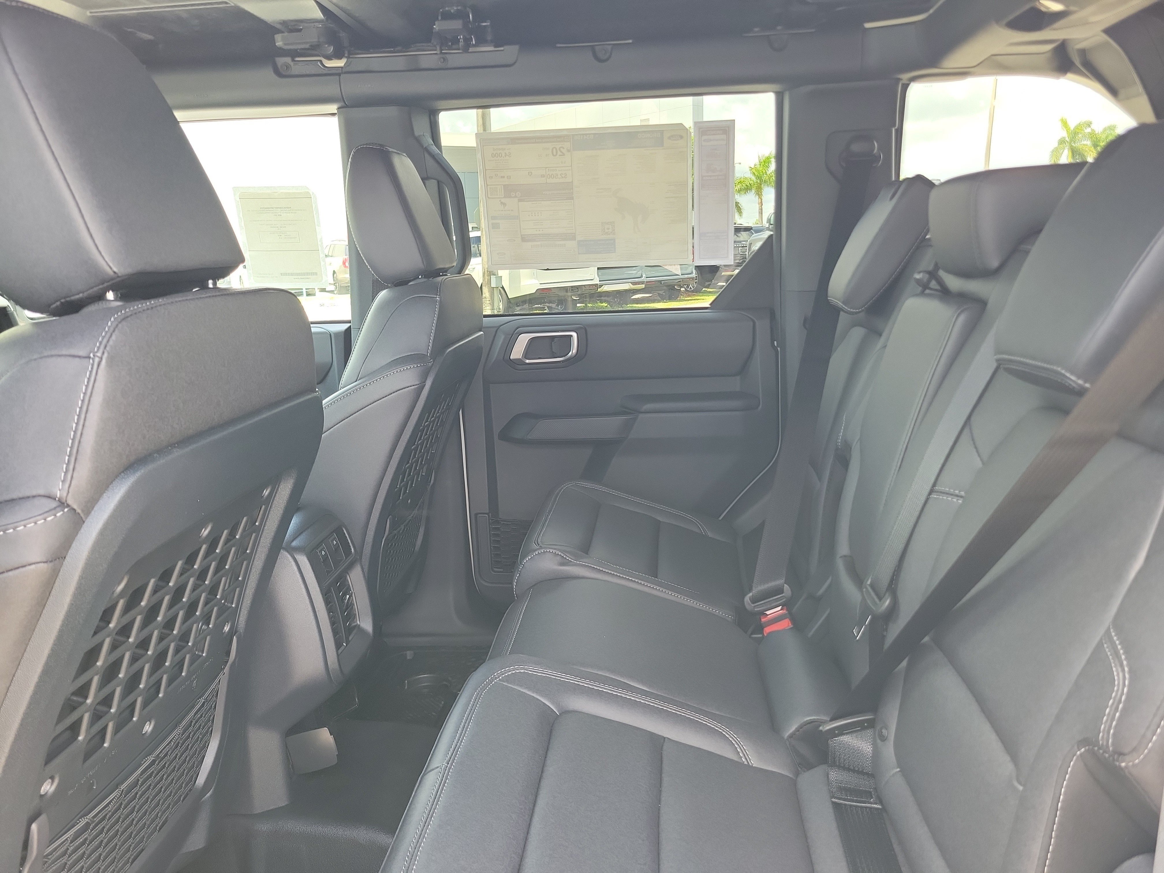 New 2026 Ford Bronco Big Bend w/ Black Diamond Package AWD/4WD image 9