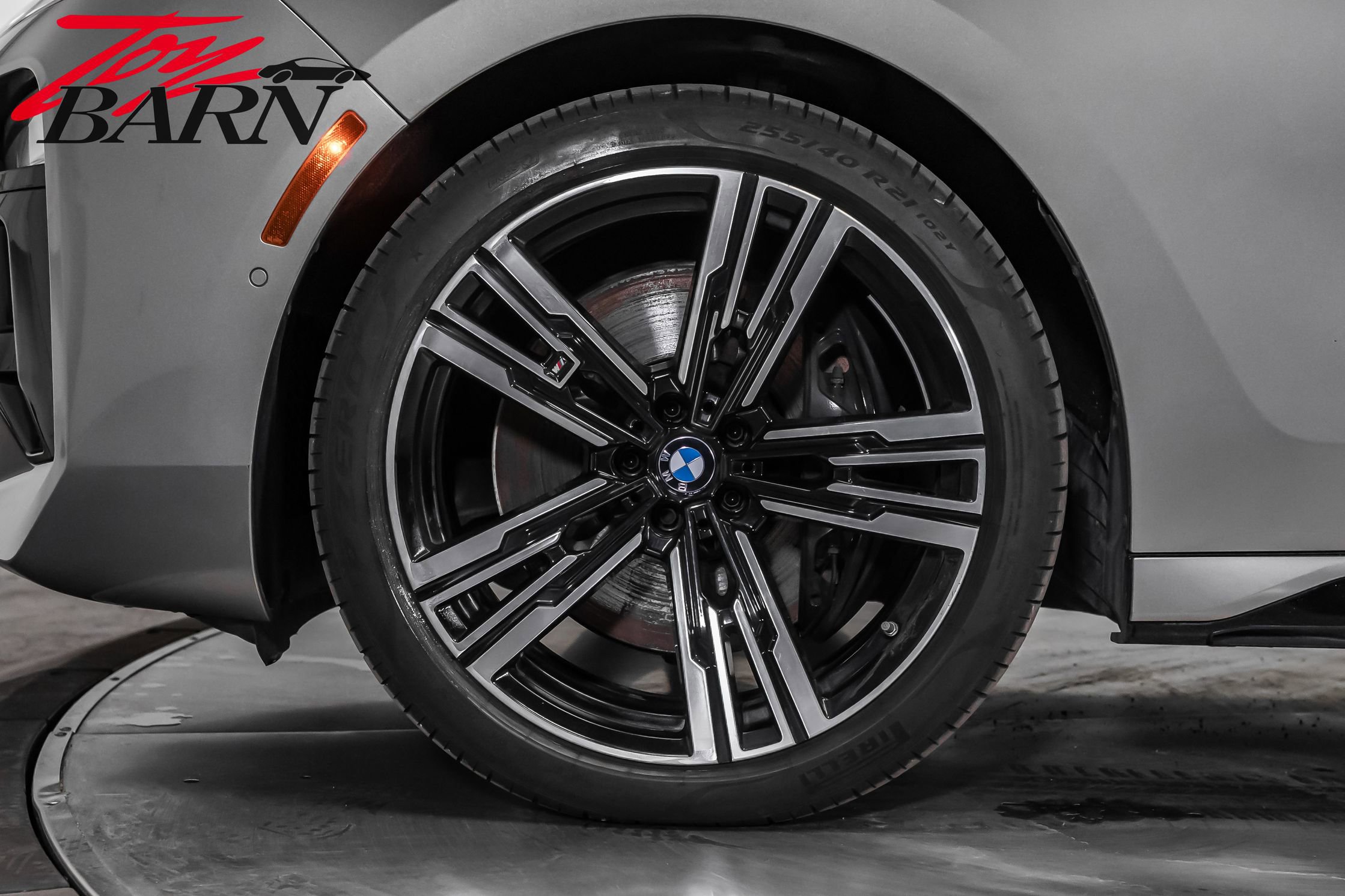 Used 2024 BMW 760i xDrive w/ Executive Package image 18