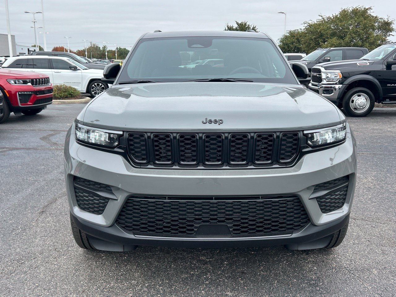 New 2027 Jeep Grand Cherokee Laredo X AWD/4WD image 8