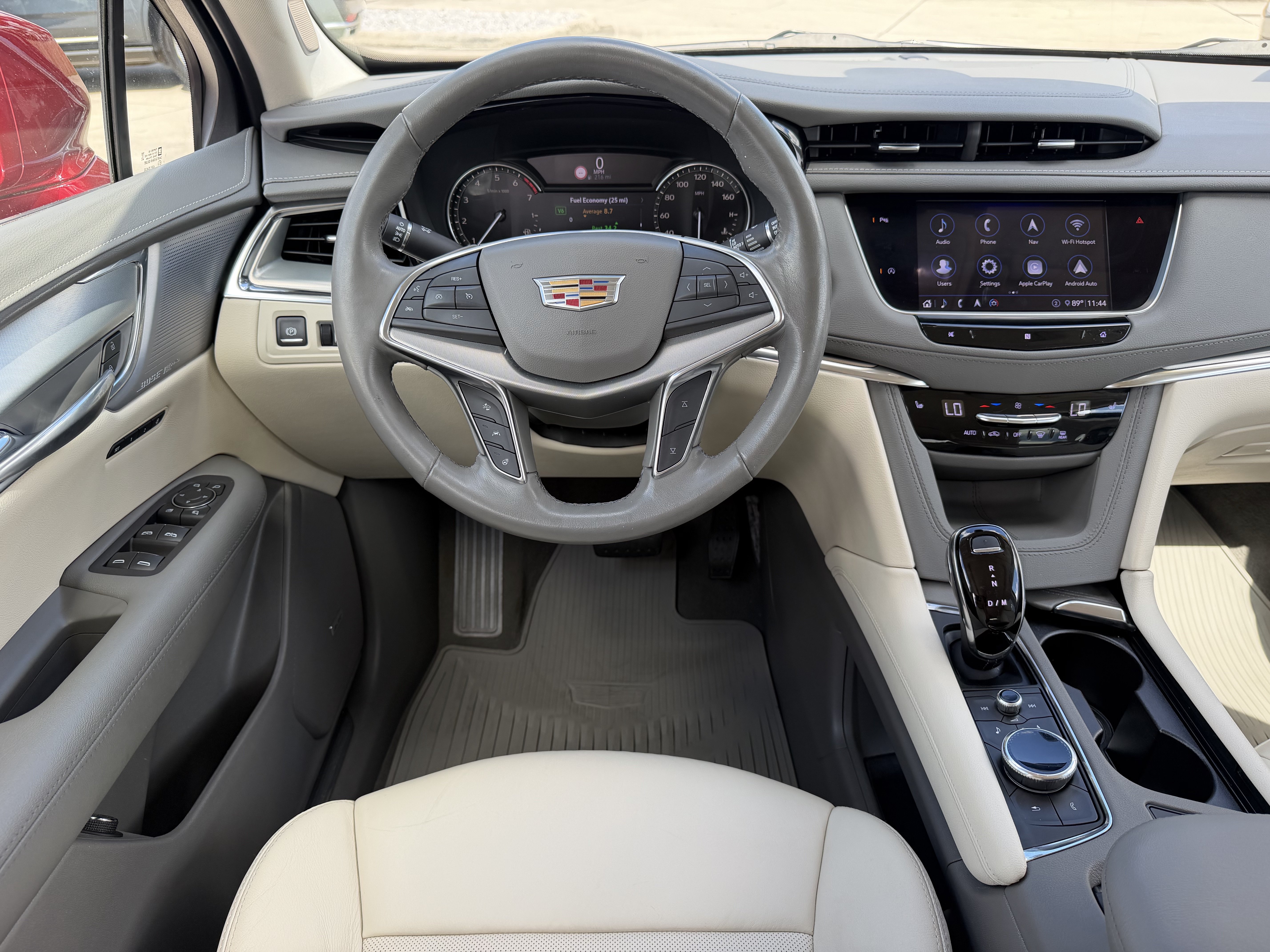 Used 2020 Cadillac XT5 Premium Luxury FWD image 16